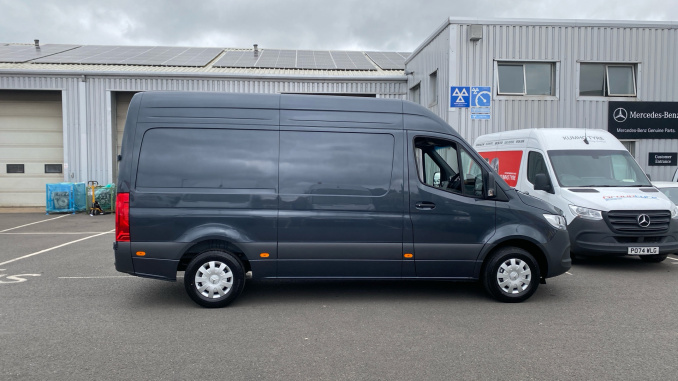 Mercedes-Benz Sprinter 315Cdi L2 Diesel Rwd 3.5t H2 Pro Van - Image 8
